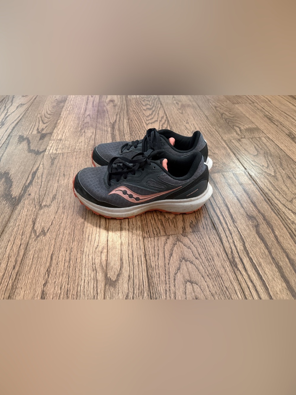 Women’s Saucony Shoes